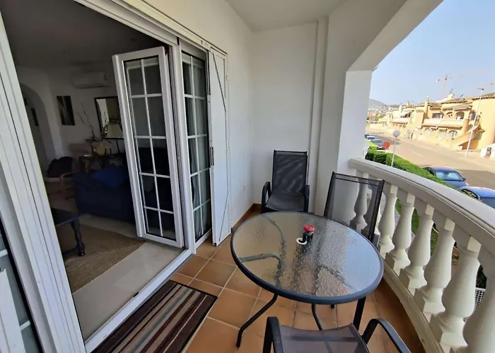 Isabel Apartmento