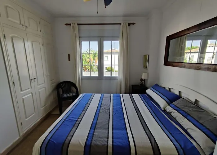 Isabel Apartmento شقة *